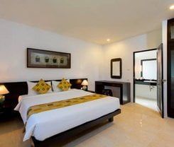 Praewa Villas Naiyang phuket