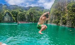 Phuket Full-Day Phi Phi and Bamboo Islands Tour by Bangtao Beach Bar