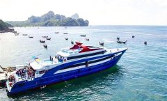 Phi Phi Island Tour by Royal Jet Cruiser from Phuket including Buffet Lunch by Bangtao Beach Bar