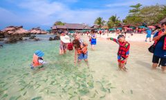Phi Phi Island from Phuket by Speedboat with World Famous Maya Bay by Bangtao Beach Bar