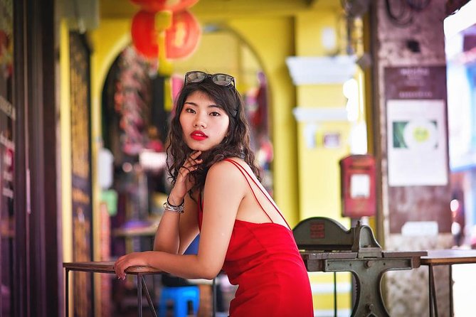 Phuket Best Sightseeing with Photographer by Bangtao Beach Bar Phuket Best Sightseeing with Photographer - Phuket Old Town