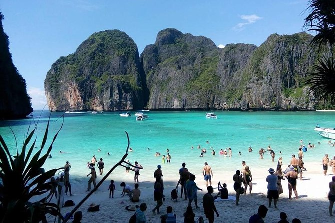 Phuket Small-Group Full-Day Phi Phi Big Boat Tour by Bangtao Beach Bar Phuket Small-Group Full-Day Phi Phi Big Boat Tour - Phi Phi Islands