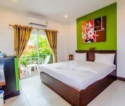 Baan Yuyen Karon Guesthouse Baan Yuyen Karon Guesthouse